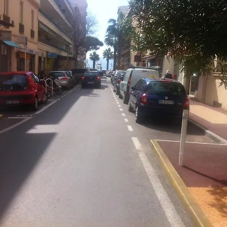 Studio A Juan Les Pins Appartement *